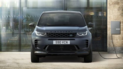 Discovery Sport 2023: Electrified Efficiency and Off-Road Prowess in South Africa