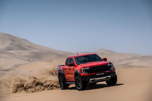 Ford Ranger Raptor's Performance Shift Indicator: Elevating Thrills On and Off the Road