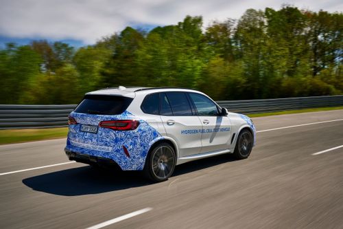BMW i Hydrogen NEXT - a commitment to alternate fuel sources