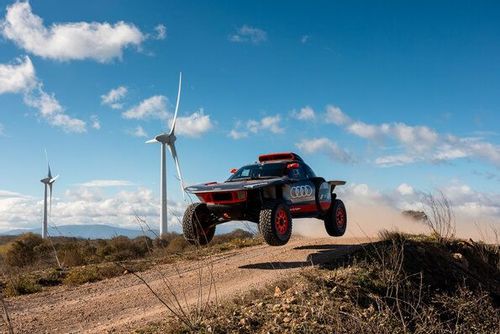 Audi Takes on Dakar Rally with Electric RS Q e-tron.