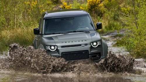 Defender 110 Octa Edition One: 467kW V8 Unleashed in South Africa⁣